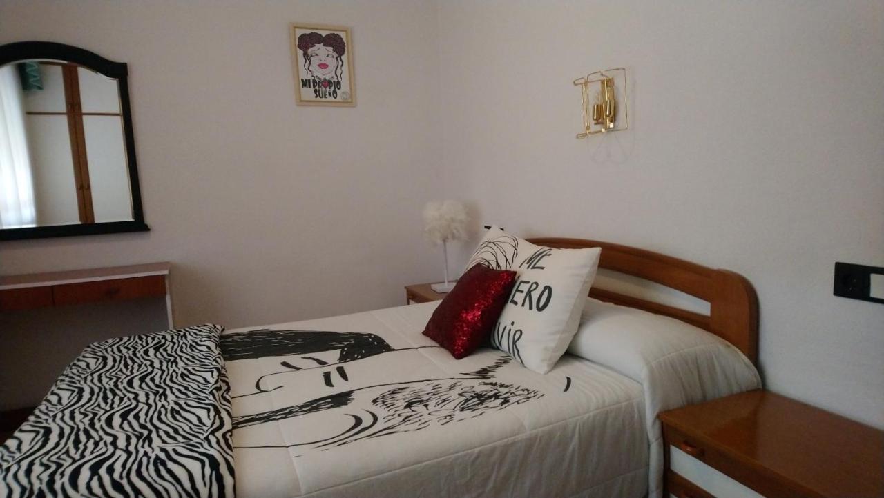 Hostal "Los Chanos El Ruso" Galende Dış mekan fotoğraf