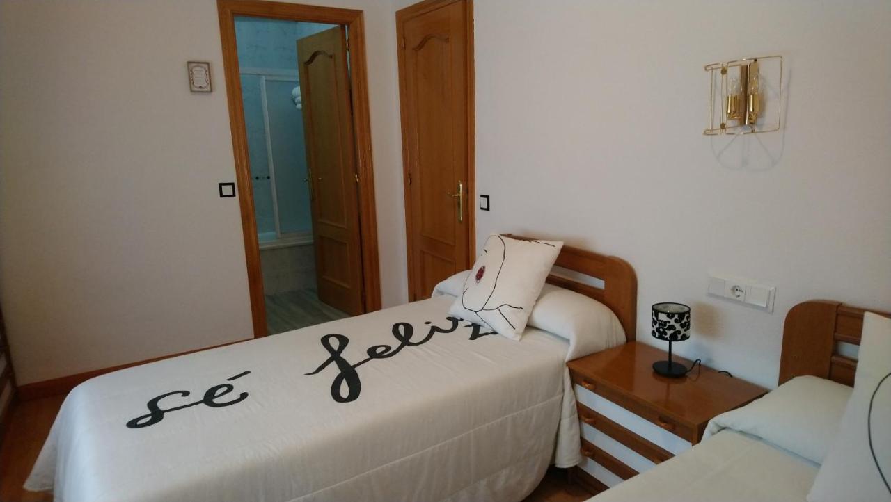 Hostal "Los Chanos El Ruso" Galende Dış mekan fotoğraf